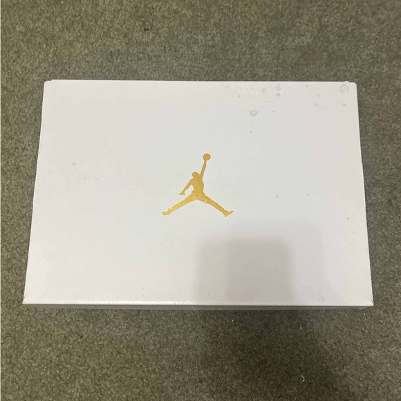 Jordan’s Stealth Grey Women’s Size 7 - Picture 6 of 7